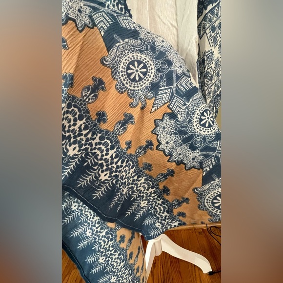 Lovestitch White and Blue Patterned Kimono Maxi Boho Vacation Resort OS NWT - Picture 10 of 12